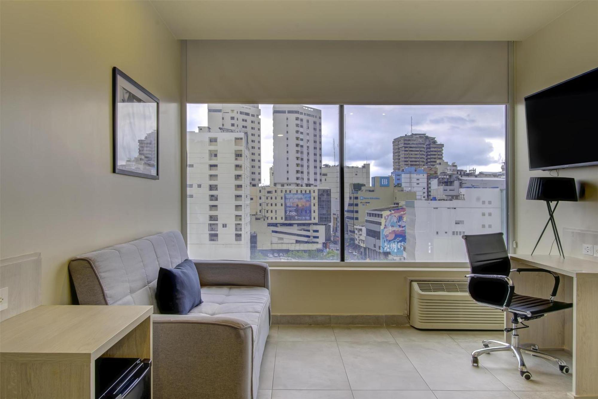 Doubletree By Hilton Guayaquil Hotel Exterior photo
